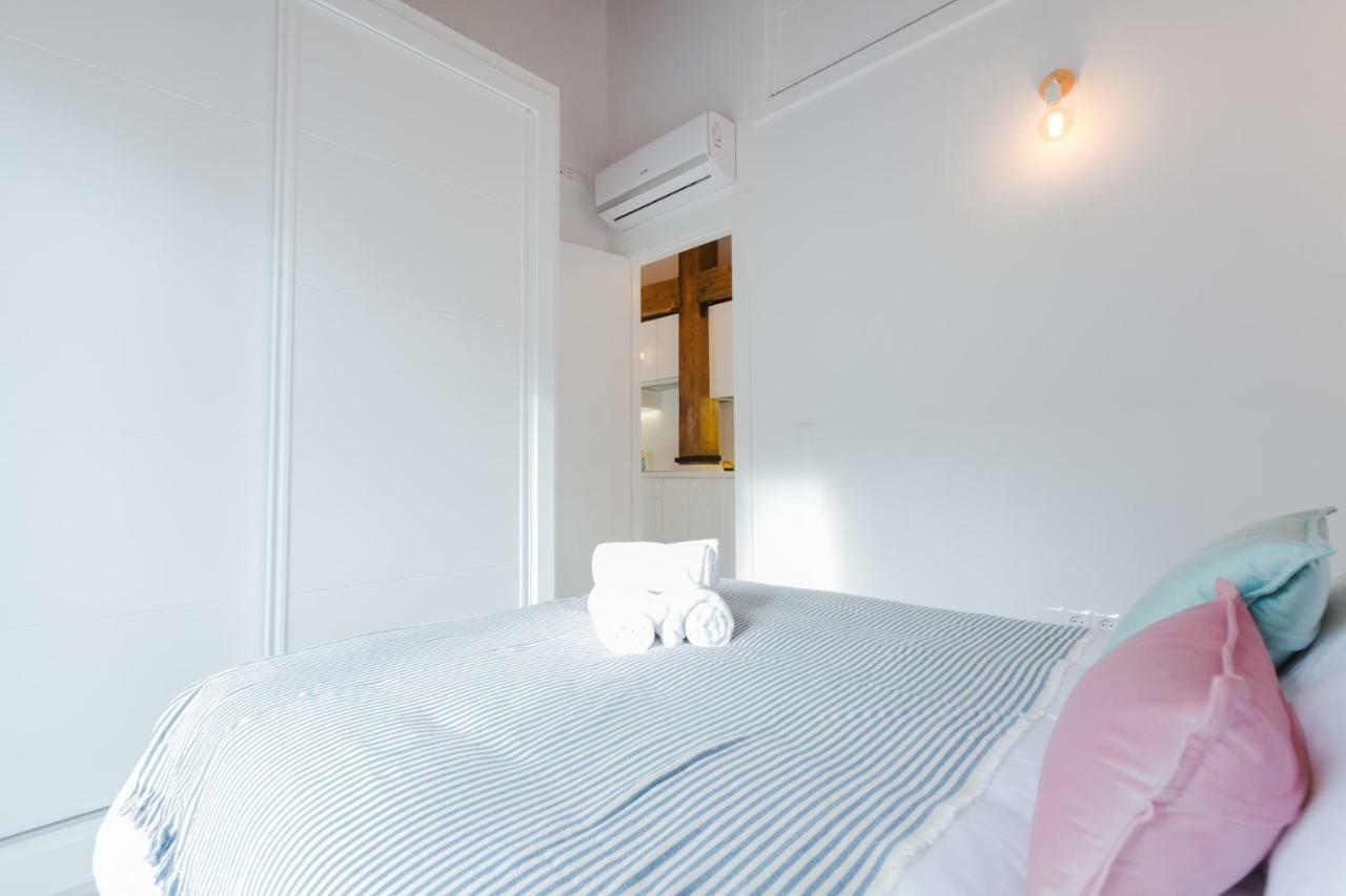 Apartament Hola Malaga Catedral Zewnętrze zdjęcie